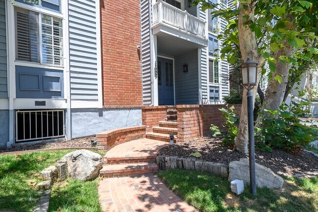 Foto del edificio - 11667 Gorham Ave