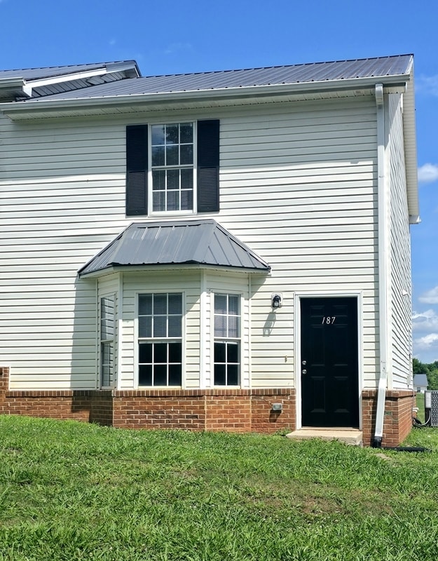 Building Photo - 209 Westchester Cir