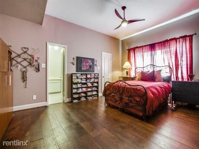 Foto del edificio - 2 br, 2 bath  - 10419 High Hollows Dr