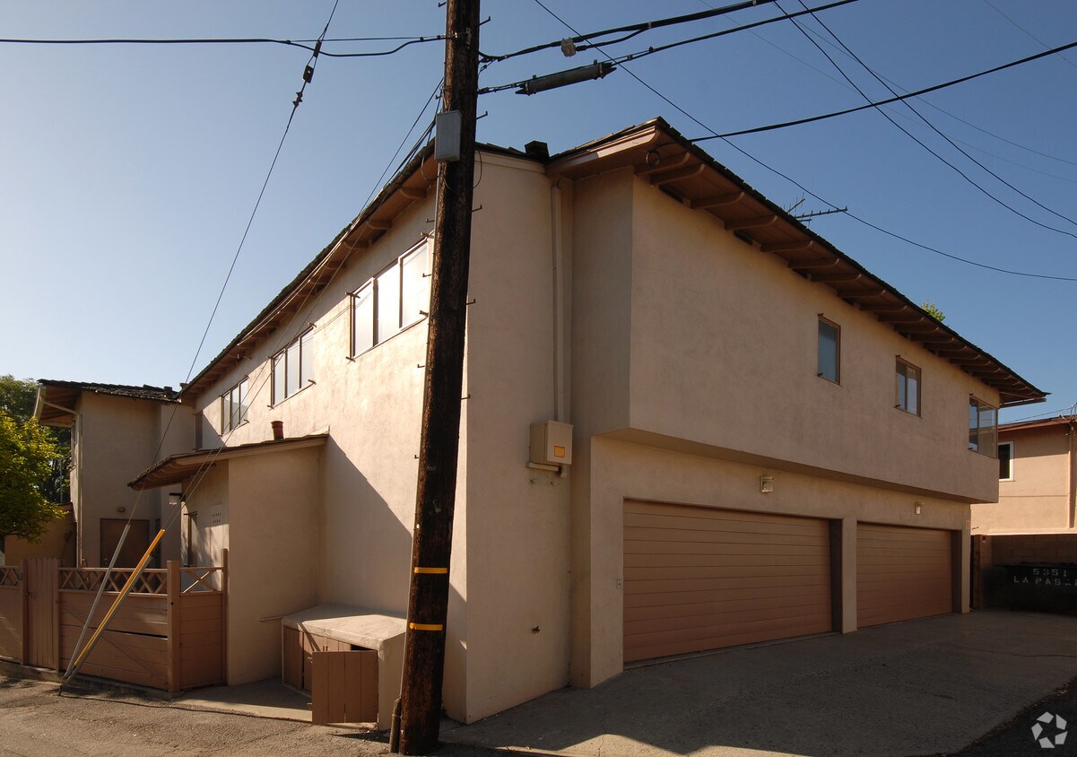 Foto del edificio - 5351 La Pasada St