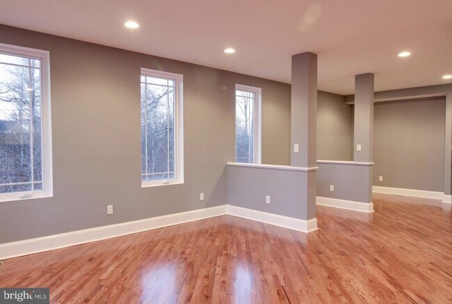 Foto del edificio - 2623 Stenhouse Pl