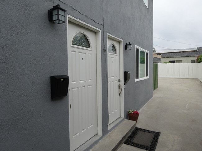 Front Door - 1748 S Westgate Ave