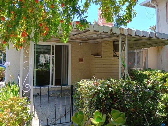 Porche cubierto - 360 Richfield Dr