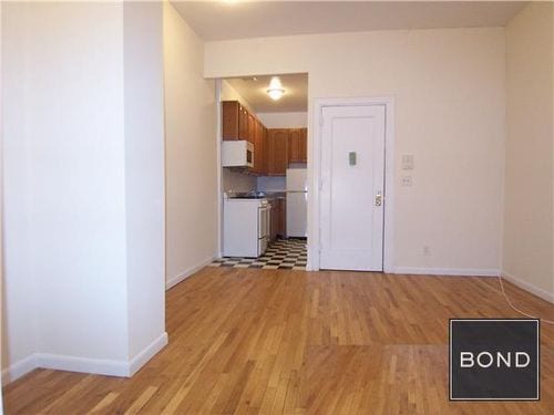 Building Photo - 50 W 56th St