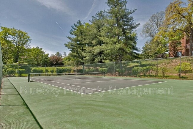 Foto del edificio - 128-2 Turtle Creek Rd