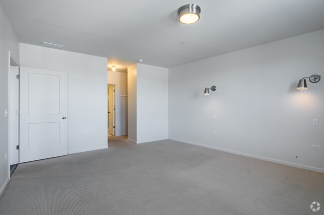 2BR, 2BA - 1,323SF - Eleven 5 Lake