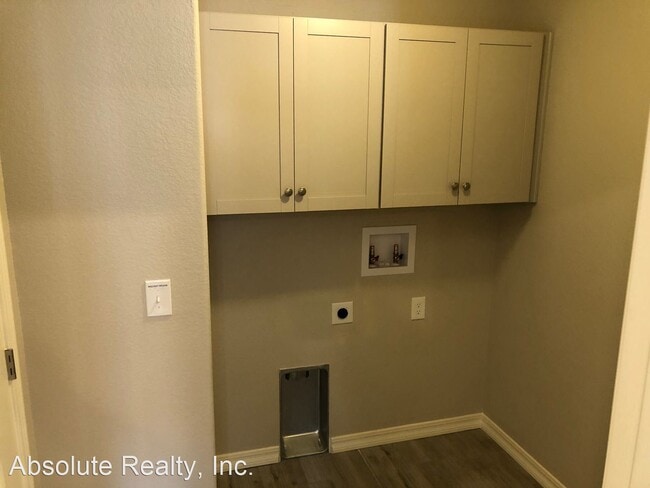 Building Photo - 3 br, 2 bath House - 6505 Watusi Rd
