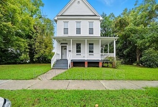 Building Photo - 1801 4th Ave