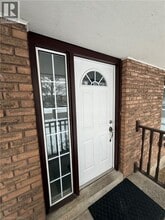 Building Photo - 16 Courtland Ave