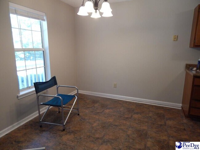 Building Photo - 1048 Patrick Dr