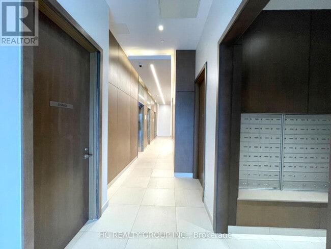 Building Photo - 188 Fairview Mall Dr