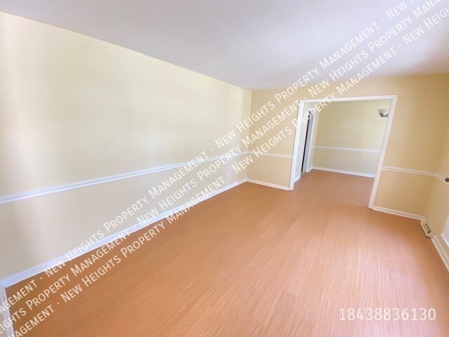 Building Photo - Ranch Style Home in Clearview!!