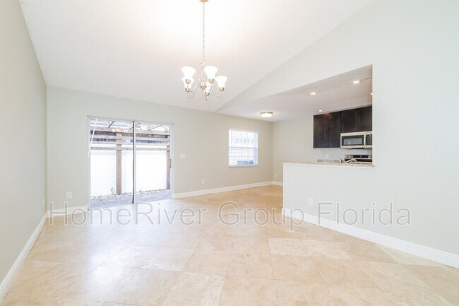 Foto del edificio - 1535 Lawndale Cir