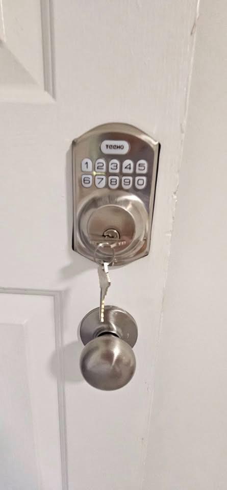 Foto del edificio - 438 Blue Rock Dr