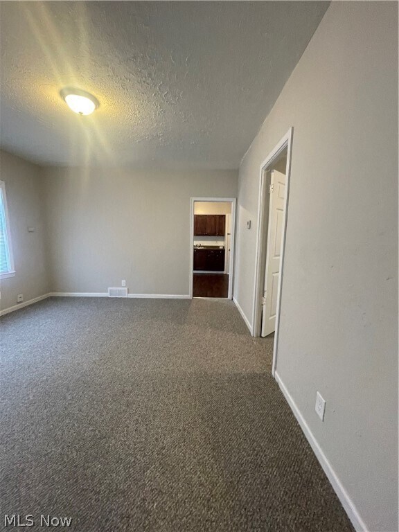 Primary Photo - 3644 W 32nd St