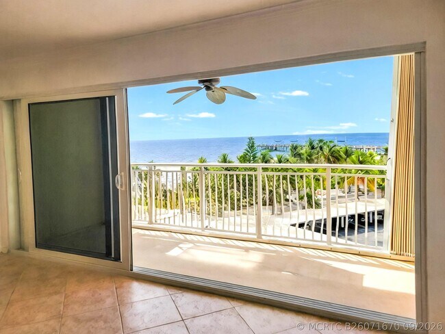 Building Photo - 328 N Ocean Blvd