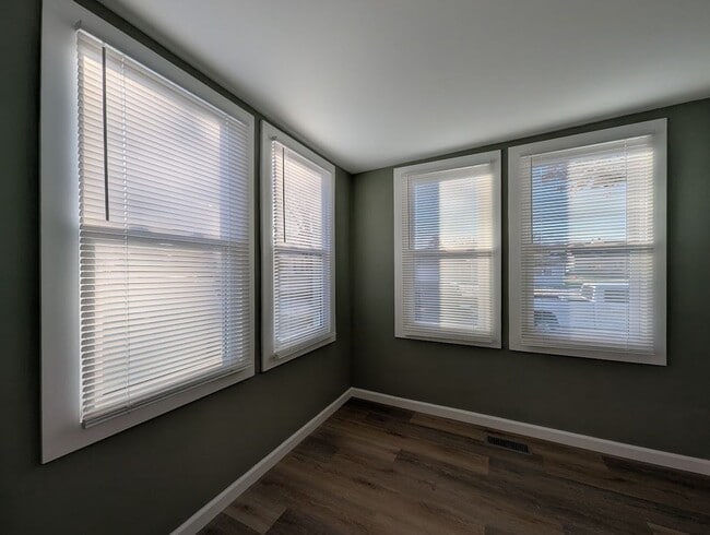 Foto del edificio - Newly Renovated 4 bedroom house