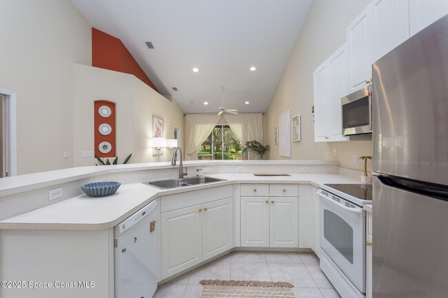 Building Photo - 2530 Camberly Cir