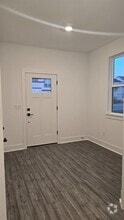 Building Photo - 12517 Penguin Path
