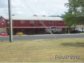 Primary Photo - 905 N Main St
