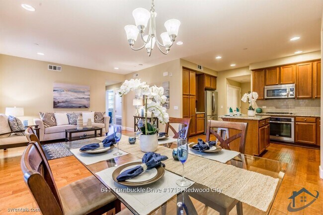 Foto del edificio - 641 Turnbuckle Dr