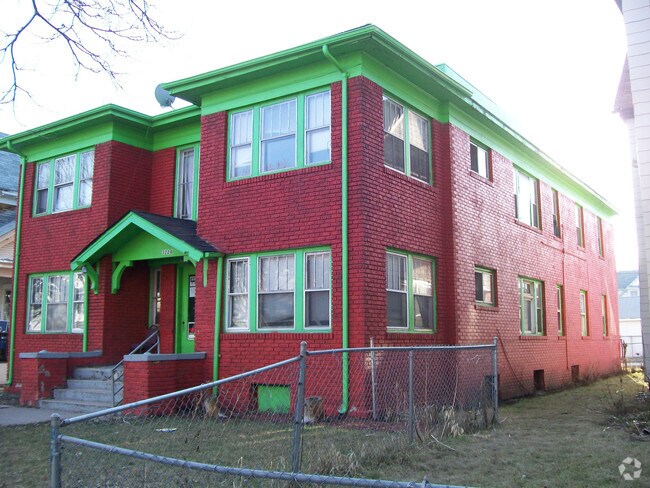 Building Photo - 3228 Elliot Ave