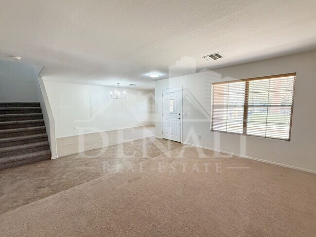 Building Photo - 3771 E Betsy Ln