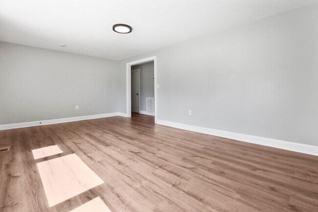 Foto del edificio - Pet Friendly Two Bedroom!
