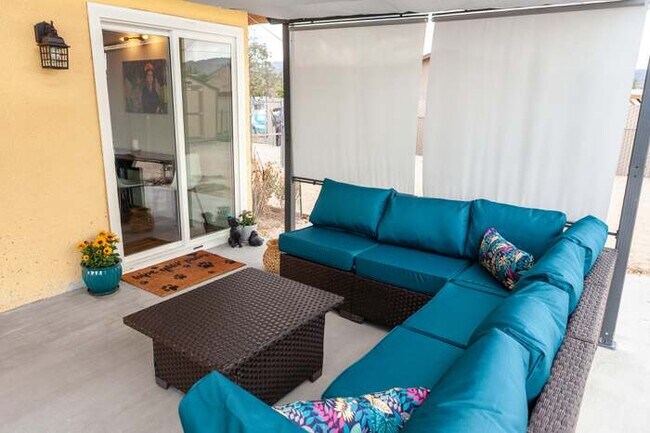 Foto del edificio - 5768 Halsey Ave