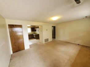 Building Photo - 35 E 1100 S