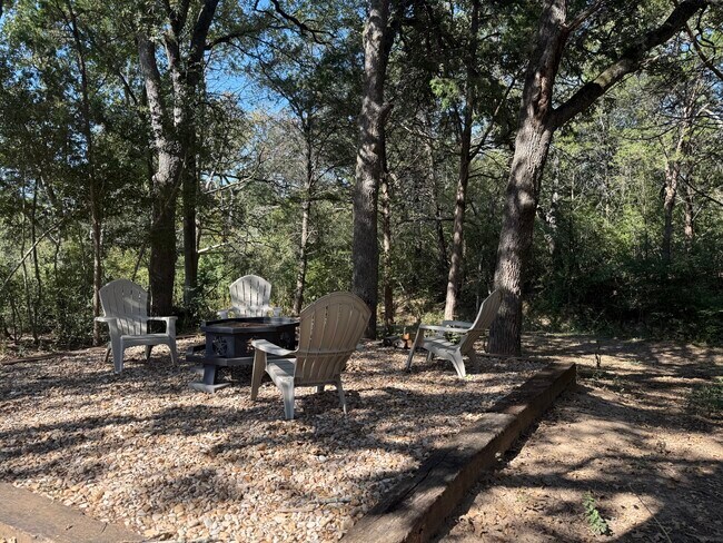 Patio - 106 Harper Dr