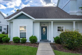 Building Photo - 162 SW 145th Dr
