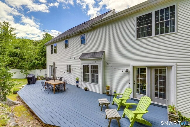 Foto del edificio - 46 Cow Hill Rd