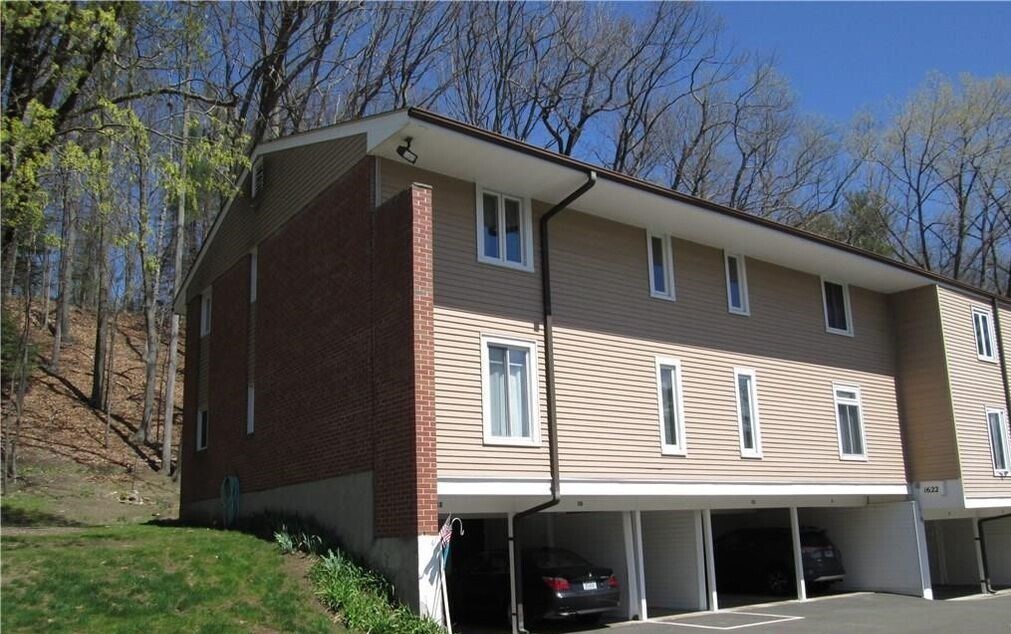 Primary Photo - 1 Bedroom Condo at Farmington Village