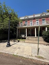 Building Photo - 2 N Mulberry St