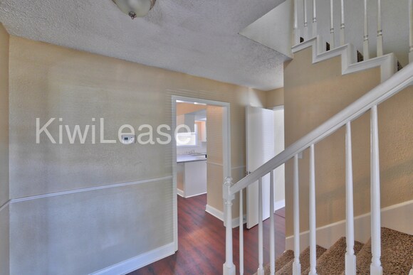 Building Photo - 16330 Sierra Grande Dr