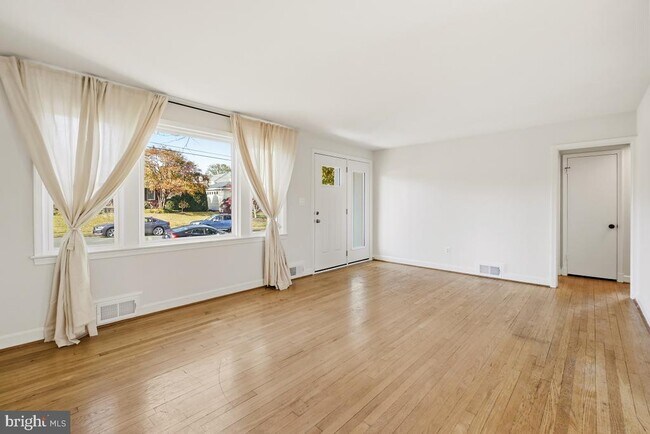 Foto del edificio - 2809 Pierpont St