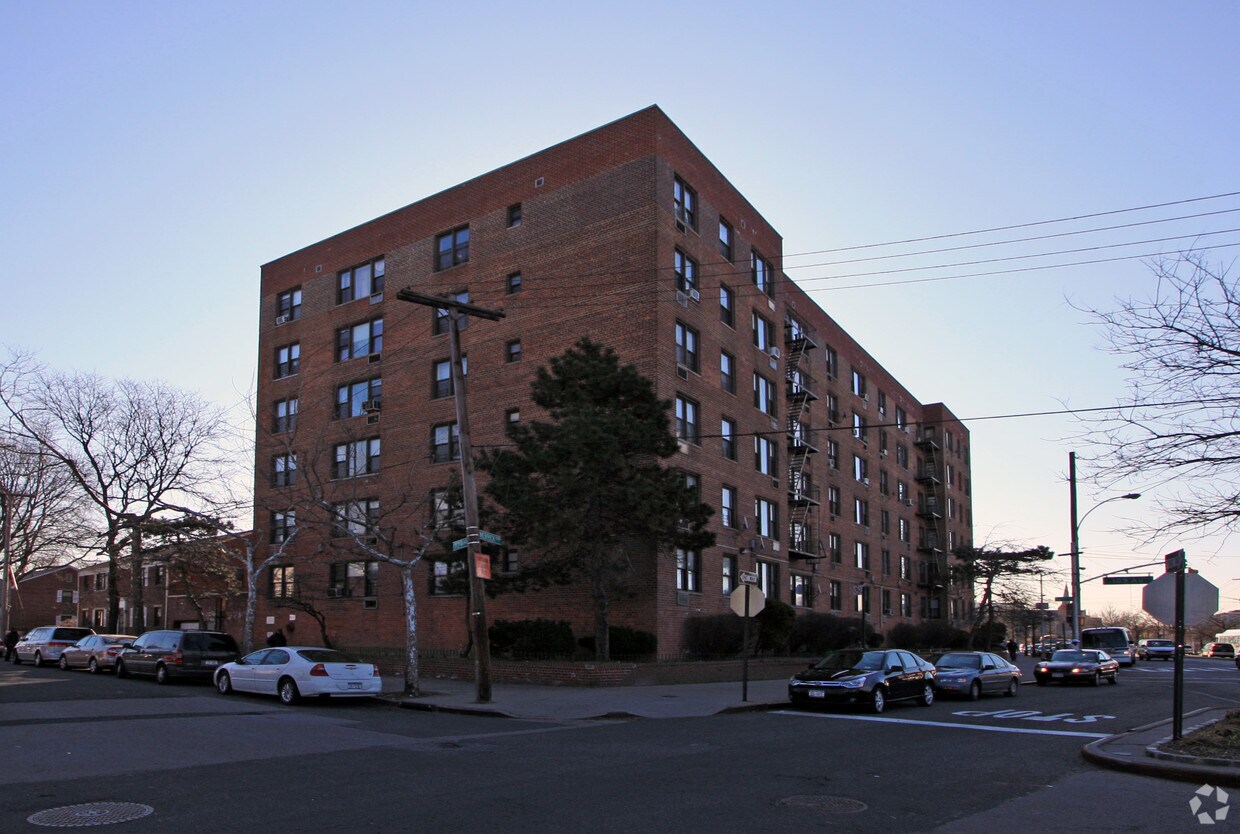 1091510925 Merrick Blvd, Jamaica, NY 11433 Apartments Jamaica, NY