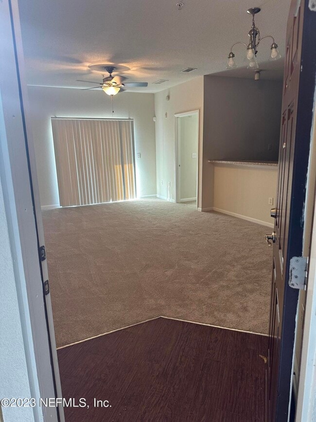 Foto del edificio - 6916 Ortega Woods Dr