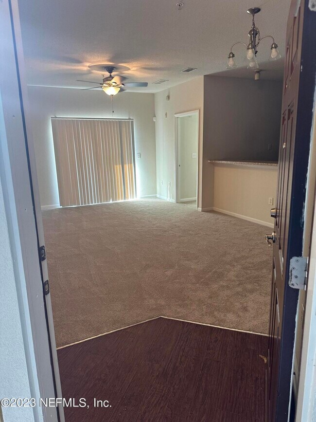 Building Photo - 6916 Ortega Woods Dr