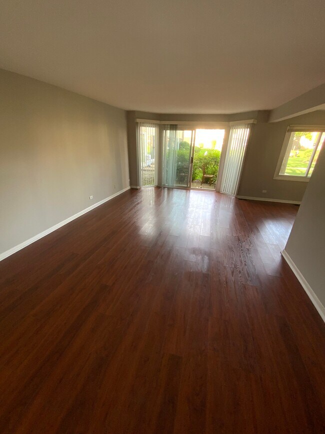 Foto del edificio - 3108 Roberts Dr