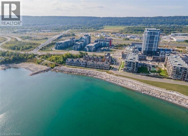 Photo du bâtiment - 15 Pierre Trudeau Ln