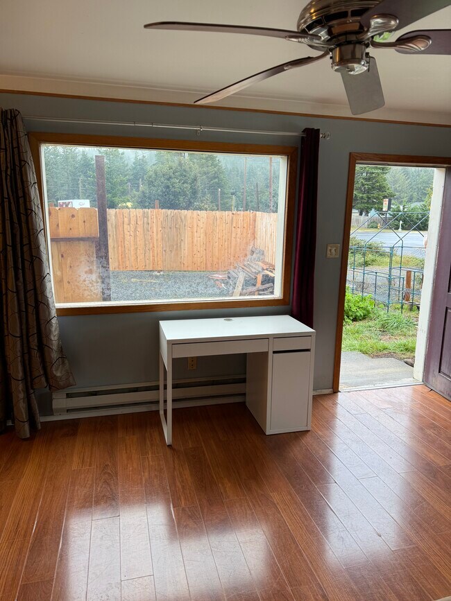 Foto del edificio - 510 Madrona Ave