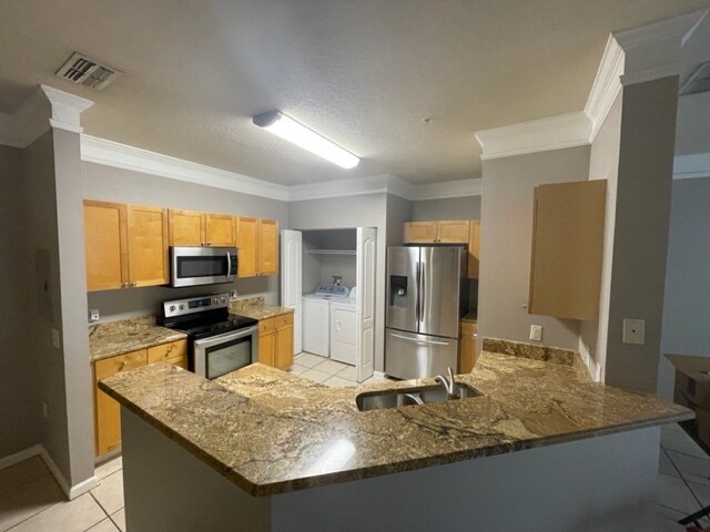Building Photo - 8848 Villa View Cir