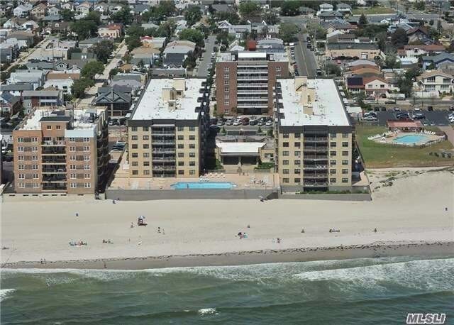 Foto del edificio - 860 E Broadway