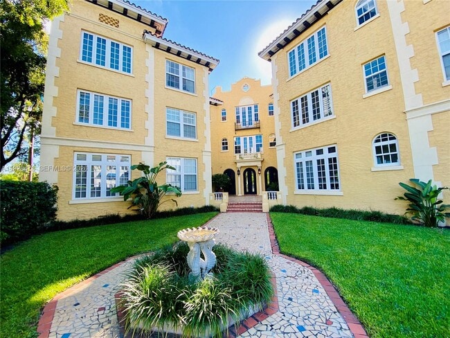 Building Photo - 3224 Biscayne Blvd