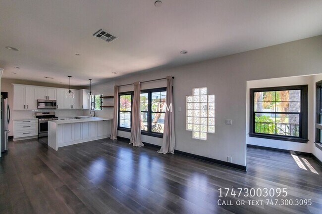 Foto del edificio - 347 N Fairview St