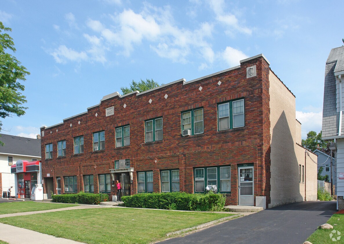963971 Chili Ave, Rochester, NY 14611 Apartments in Rochester, NY