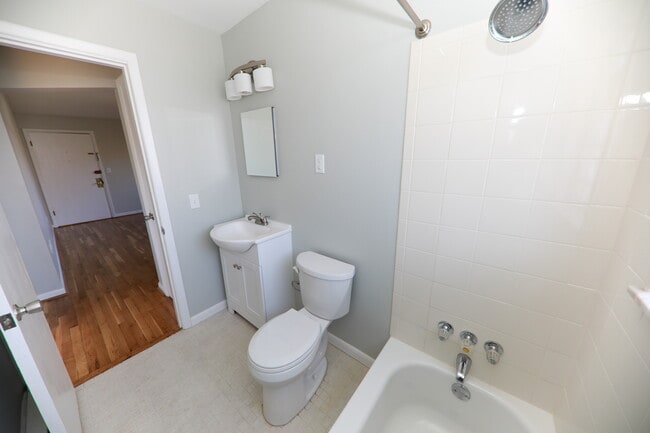 Building Photo - 4118 Eileen Dr