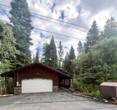 Building Photo - 10694 Laurelwood Dr